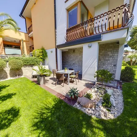 Silvia Bed & Breakfast 3*