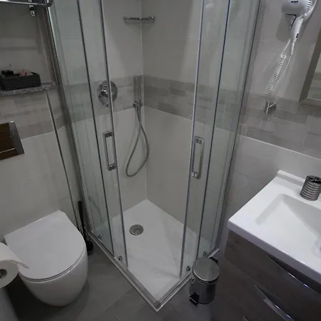 Bed & Breakfast Silvia 3*