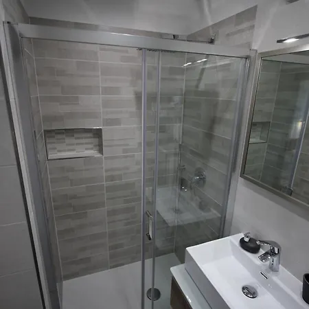 Silvia Bed & Breakfast 3*