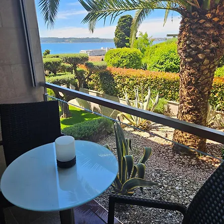 Bed & Breakfast Silvia 3*
